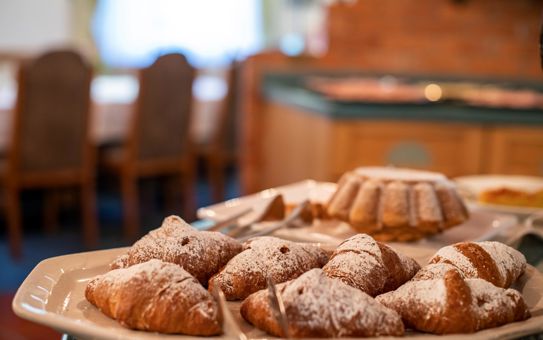 Brioche al buffet della prima colazione